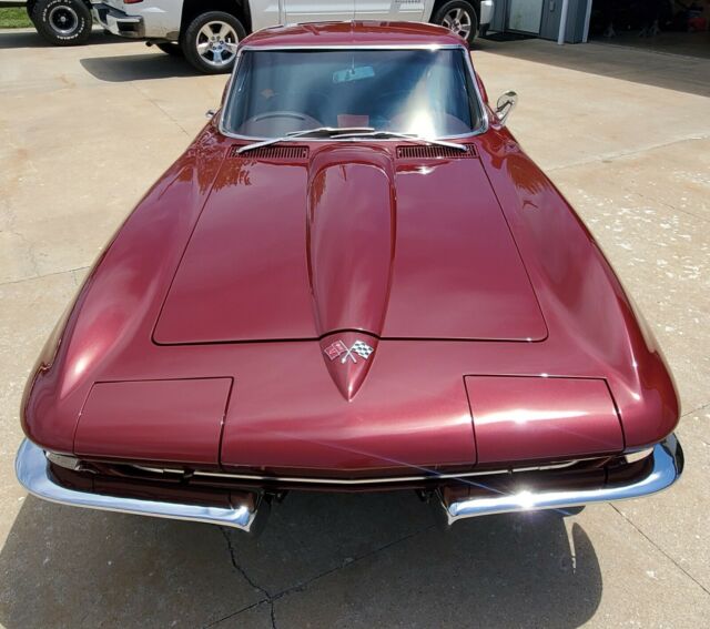 Chevrolet Corvette 1965 image number 2