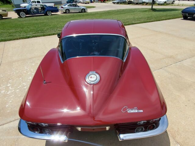 Chevrolet Corvette 1965 image number 32