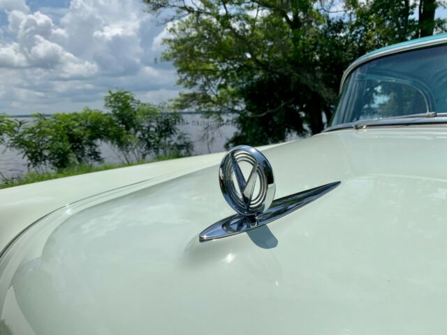 Buick Century 1955 image number 4