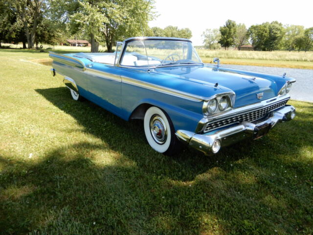 Ford Fairlane 1959 image number 0