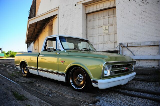 Chevrolet C-10 1967 image number 24