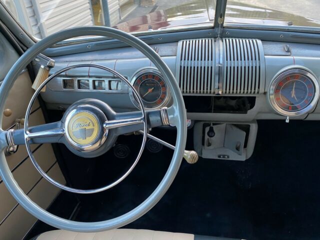 Ford Super Deluxe 1946 image number 7