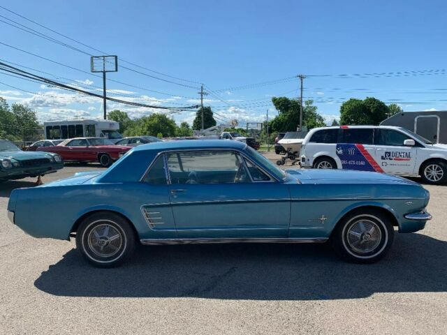 Ford Mustang 1966 image number 30