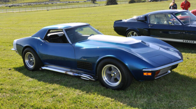 Chevrolet Corvette 1972 image number 2