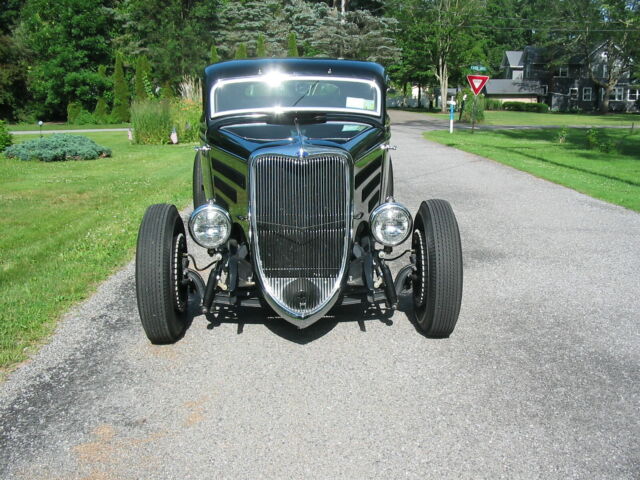 Ford Model 40 1934 image number 2