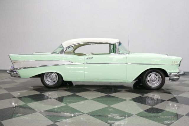 Chevrolet Bel Air/150/210 1957 image number 15