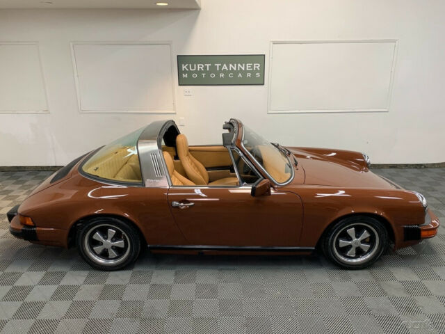 Porsche 911 1976 image number 15