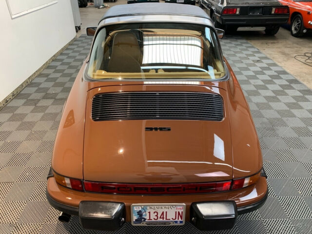 Porsche 911 1976 image number 21