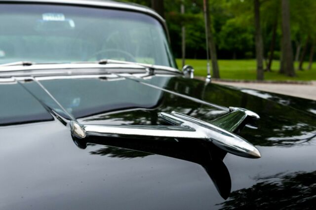 Oldsmobile Ninety-Eight 1956 image number 43