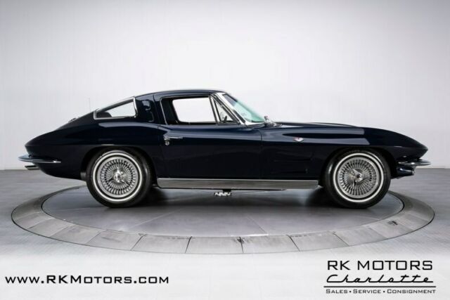 Chevrolet Corvette 1963 image number 32