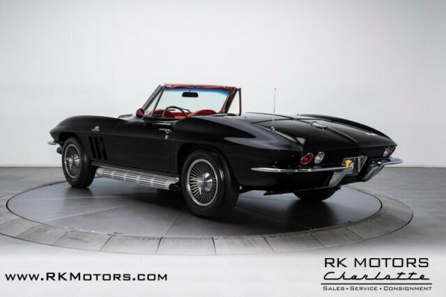 Chevrolet Corvette 1966 image number 10