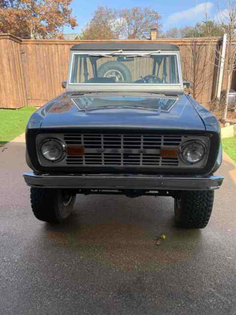 Ford Bronco 1976 image number 1