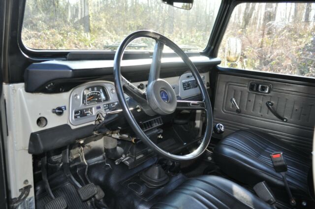 Toyota Land Cruiser 1978 image number 19