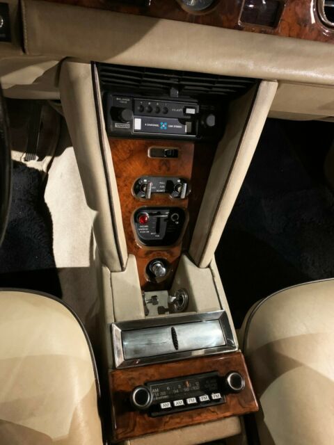 Rolls-Royce Silver Shadow 1976 image number 45