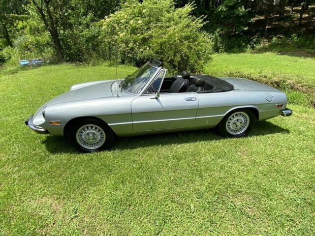 Alfa Romeo Spider 1974 image number 27