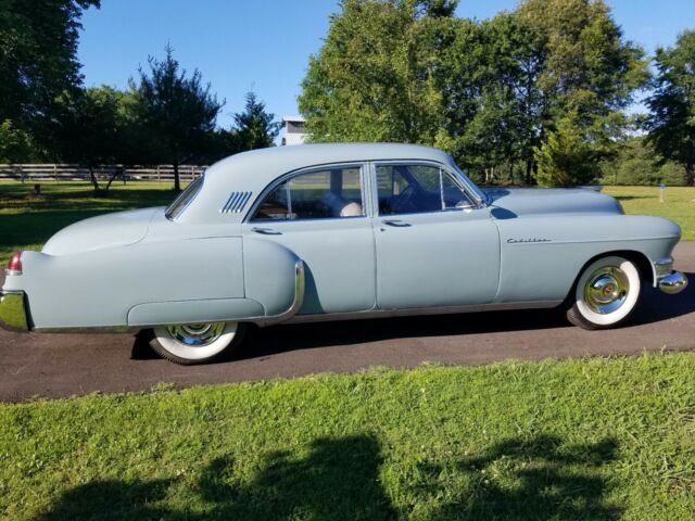 Cadillac Series 60 Special Fleetwood 1949 image number 1