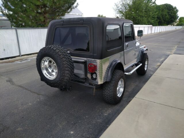 Jeep CJ-7 1977 image number 27