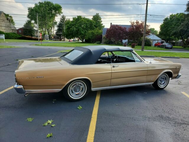 Ford Galaxie 1966 image number 11