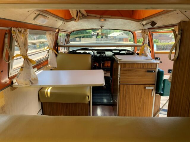 Volkswagen Bus/Vanagon 1973 image number 17