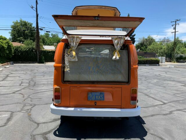 Volkswagen Bus/Vanagon 1973 image number 31