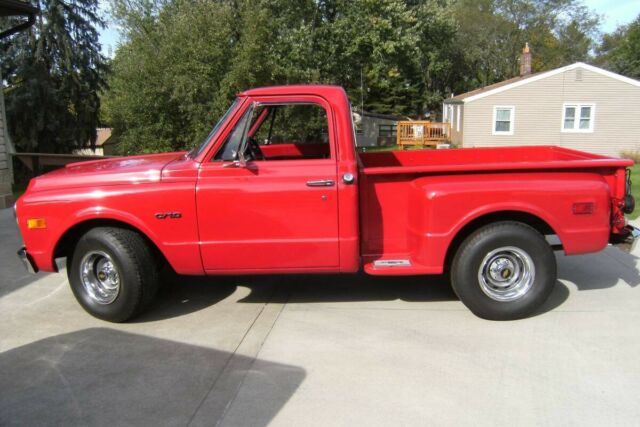 Chevrolet C-10 1970 image number 2