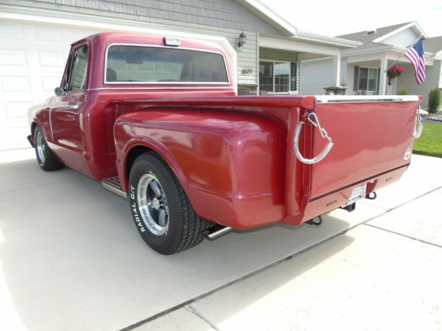 Chevrolet C-10 1968 image number 2