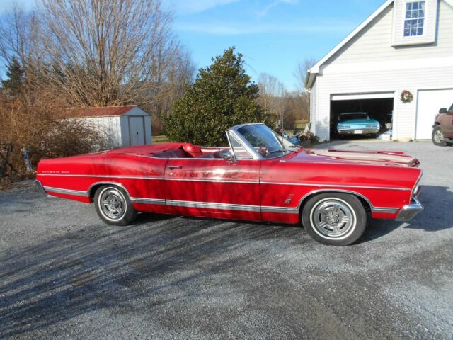 Ford Galaxie 1967 image number 4