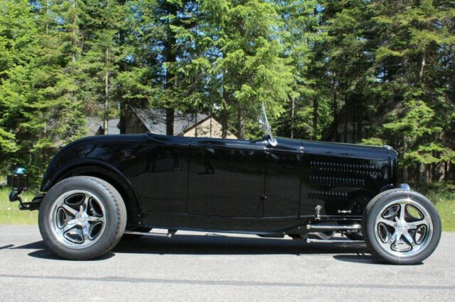 Ford Roadster 1932 image number 29