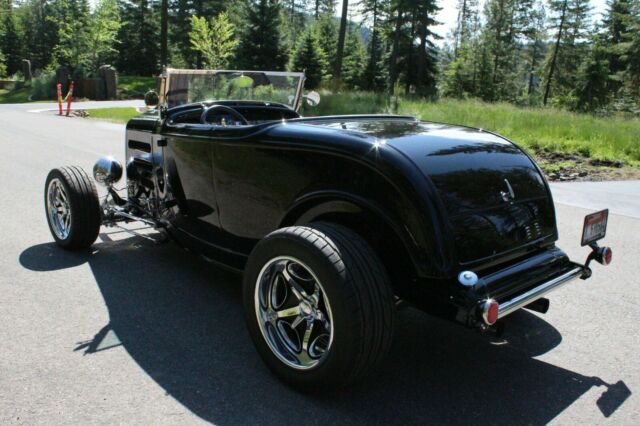 Ford Roadster 1932 image number 4