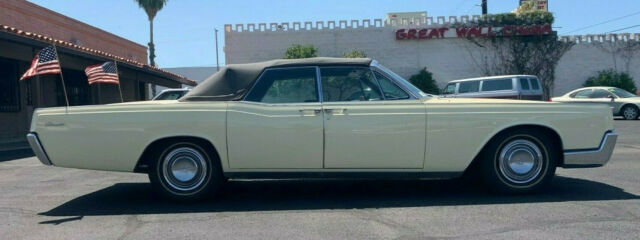 Lincoln Continental 1967 image number 20