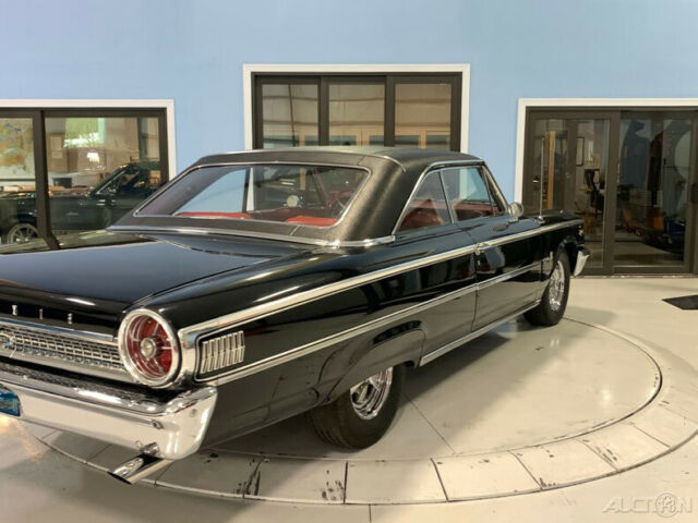 Ford Galaxie 1963 image number 28