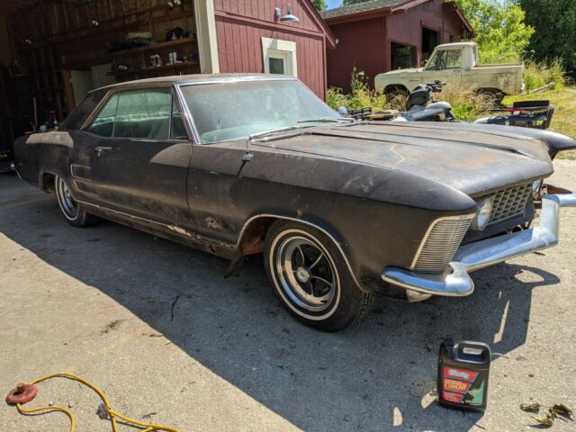 Buick Riviera 1963 image number 0