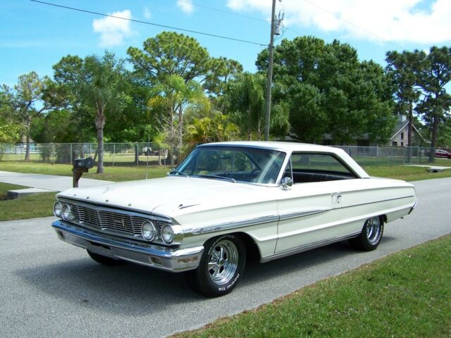 Ford Galaxie 1964 image number 1