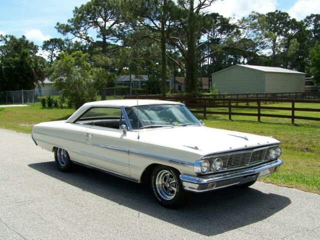 Ford Galaxie 1964 image number 29