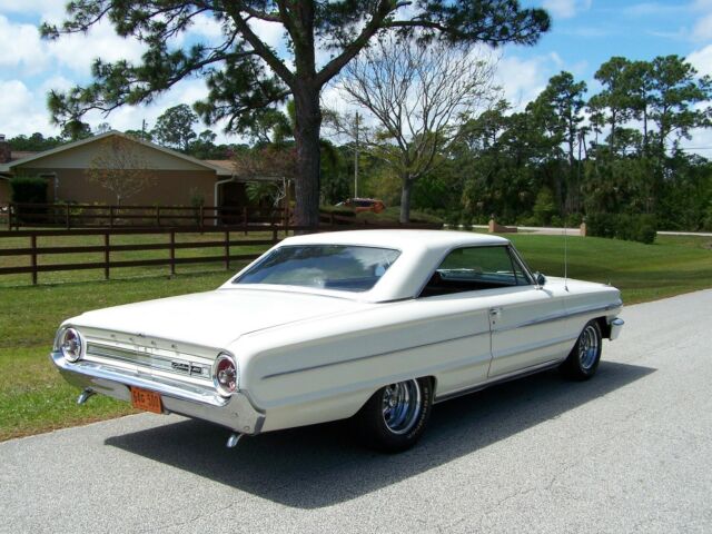 Ford Galaxie 1964 image number 32