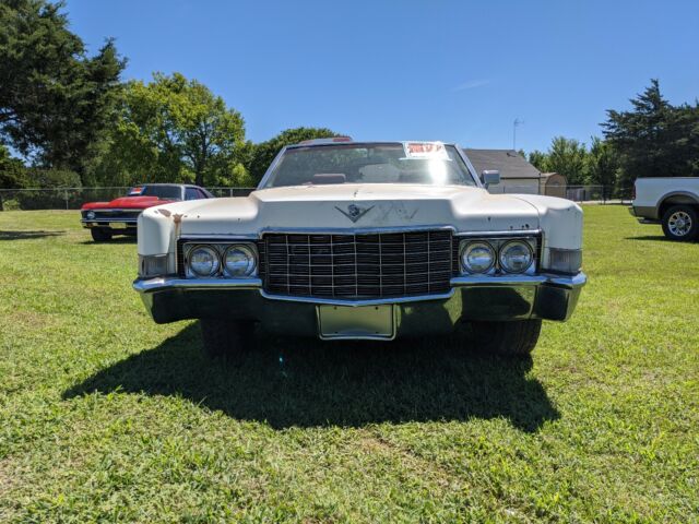 Cadillac DeVille Convertible 1969 image number 1