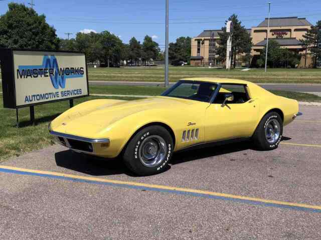 Chevrolet Corvette 1969 image number 22