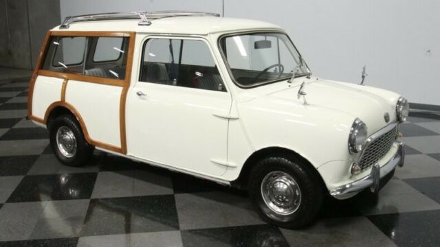 Austin Mini Countryman 1961 image number 16