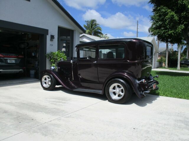 Ford Model A 1930 image number 2