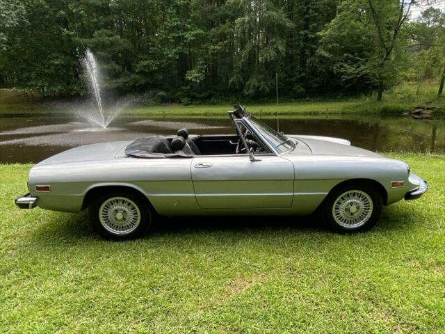 Alfa Romeo Spider 1974 image number 20