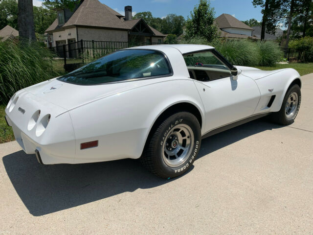 Chevrolet Corvette 1979 image number 4