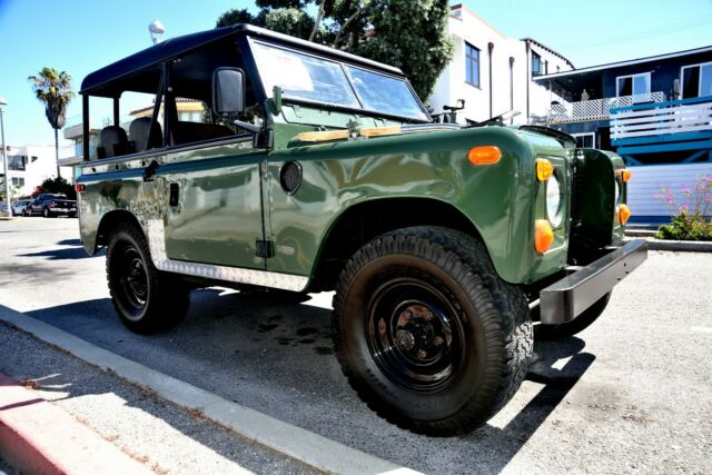 Land Rover Defender 1972 image number 33