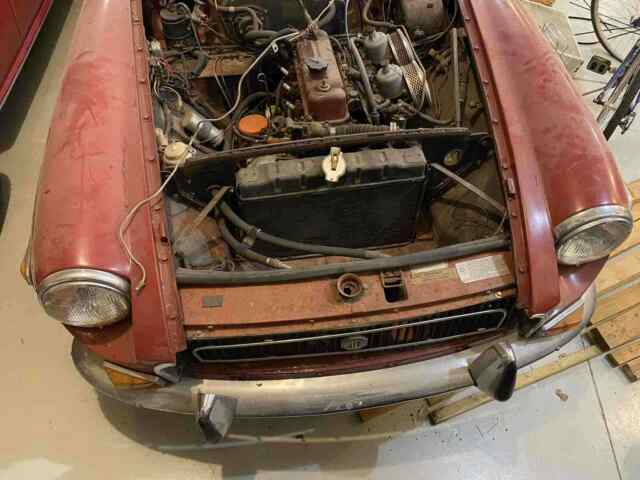 MG MGB 1970 image number 30