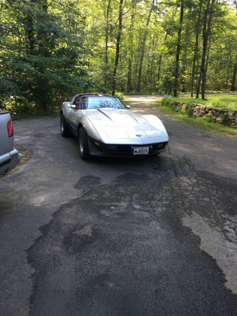 Chevrolet Corvette 1978 image number 1