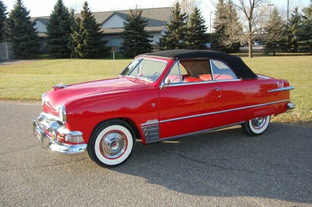 Ford Deluxe 2 Door Convertible 1951 image number 22