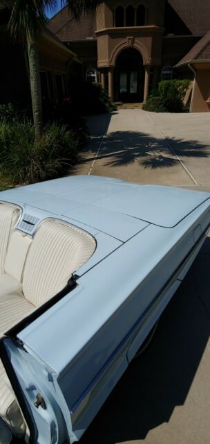 Ford Thunderbird 1964 image number 31