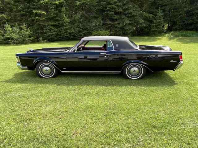 Lincoln Continental Mk III 1970 image number 0