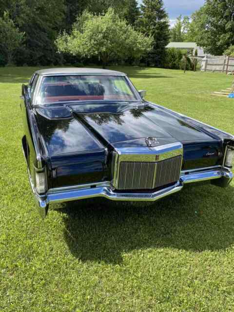 Lincoln Continental Mk III 1970 image number 13