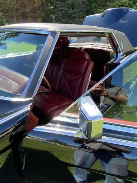 Lincoln Continental Mk III 1970 image number 20