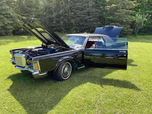 Lincoln Continental Mk III 1970 image number 28